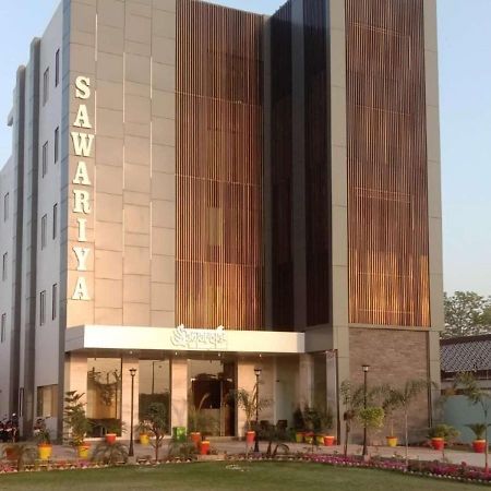Sawariya- The Boutique Resort Bahraich Bagian luar foto